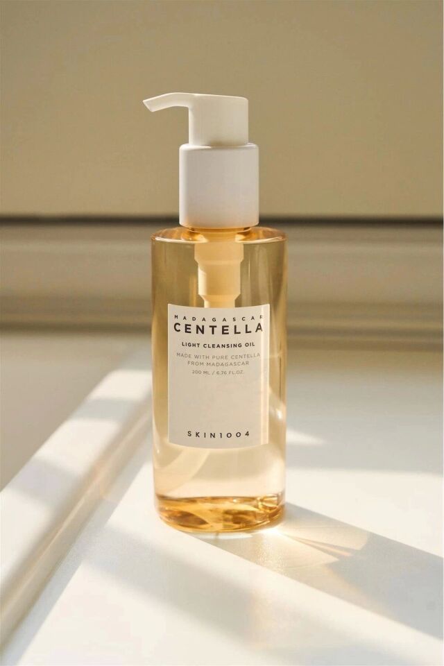 Madagascar Centella Light Cleansing Oil - Yüz Temizleme Yağı 200ml
