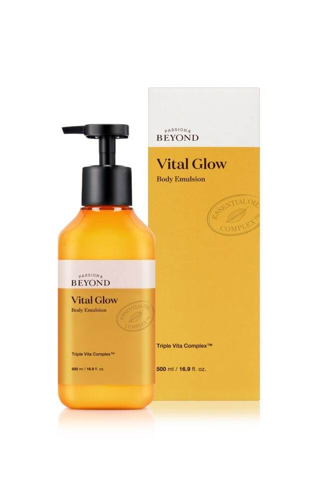 Vital Glow Body Emulsion Vitamin C B3 E Aydınlatıcı Nemlendirici Vücut Losyonu 500 ml